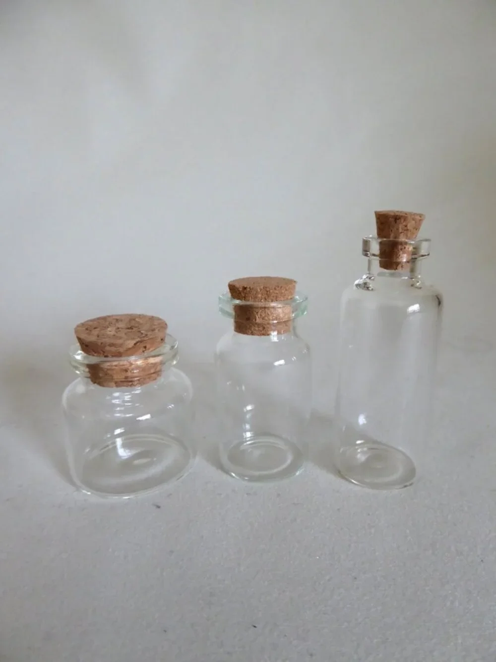 NEW MINI CLEAR GLASS JARS VIALS CORK STOPPERS MINIATURE 3 SIZES (LOT OF 15)